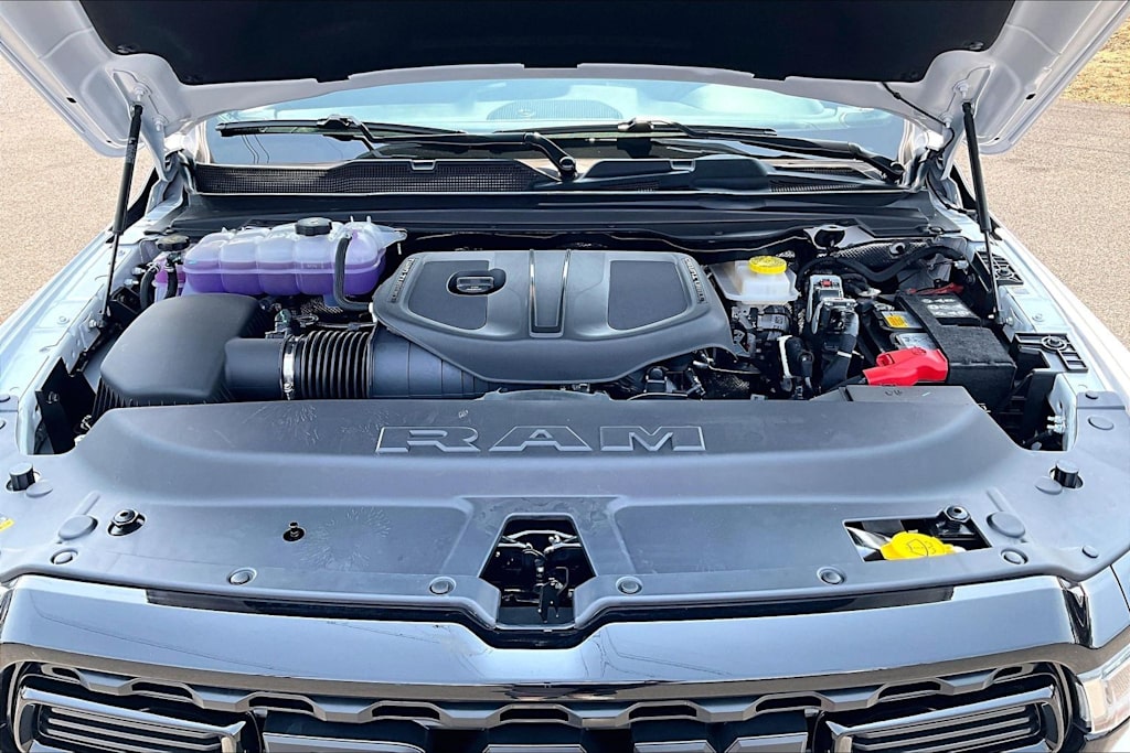 Thumbnail: 2026 RAM 1500 - 9