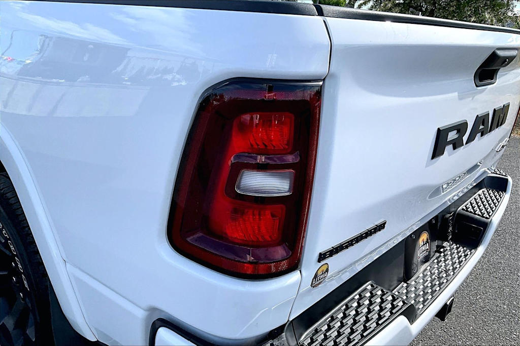 Thumbnail: 2025 RAM 1500 - 32