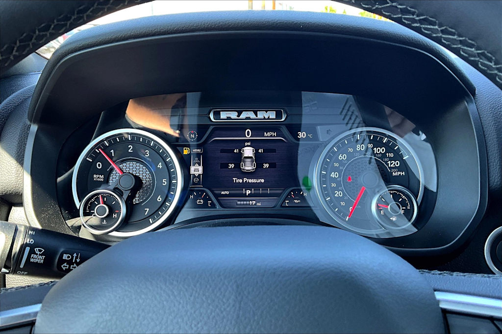 Thumbnail: 2026 RAM 1500 - 17