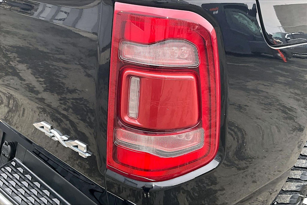 Thumbnail: 2020 RAM 1500 - 32