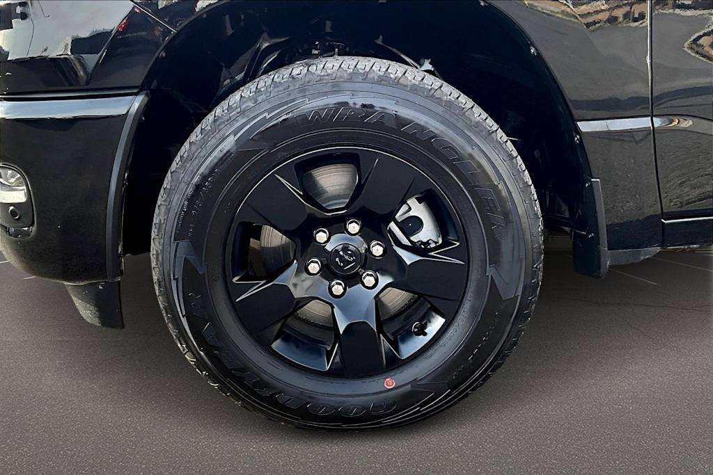 Thumbnail: 2025 RAM 1500 - 8