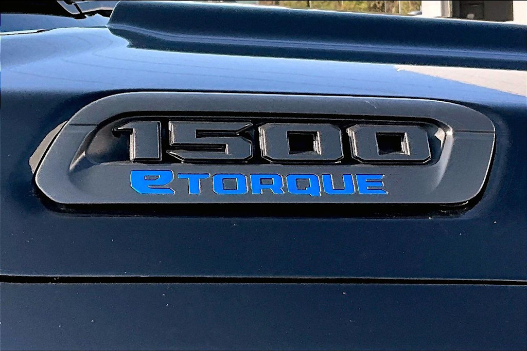 Thumbnail: 2026 RAM 1500 - 18