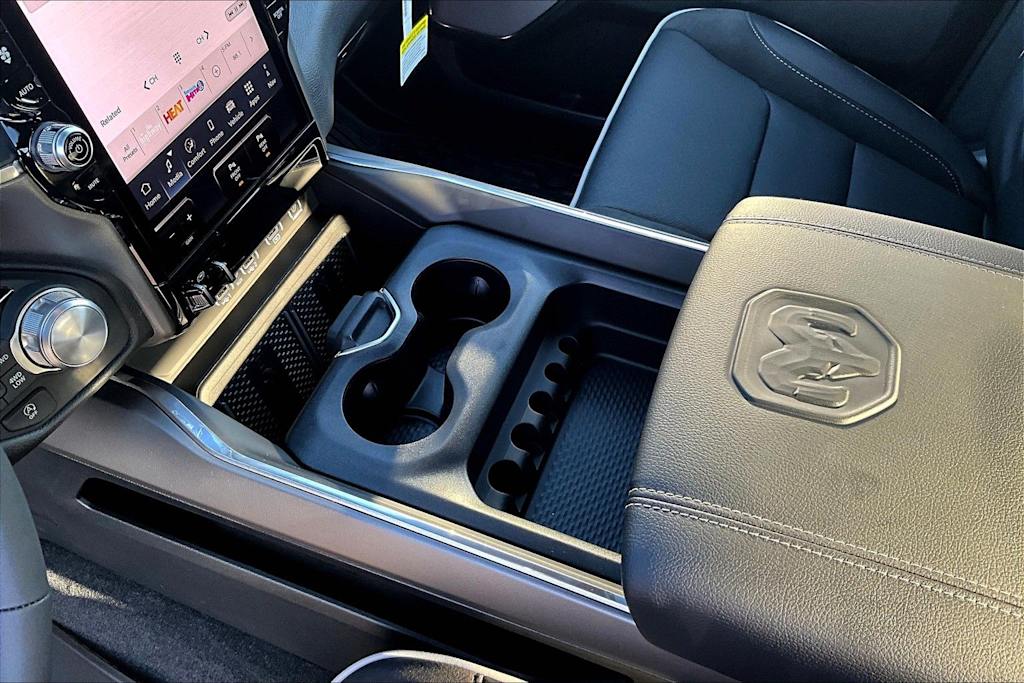 2026 RAM 1500 Laramie - Photo 21