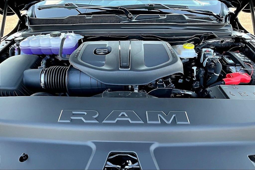 2026 RAM 1500 Laramie - Photo 9