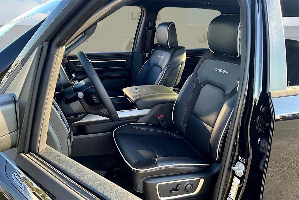 2026 RAM 1500 Laramie - Photo 11