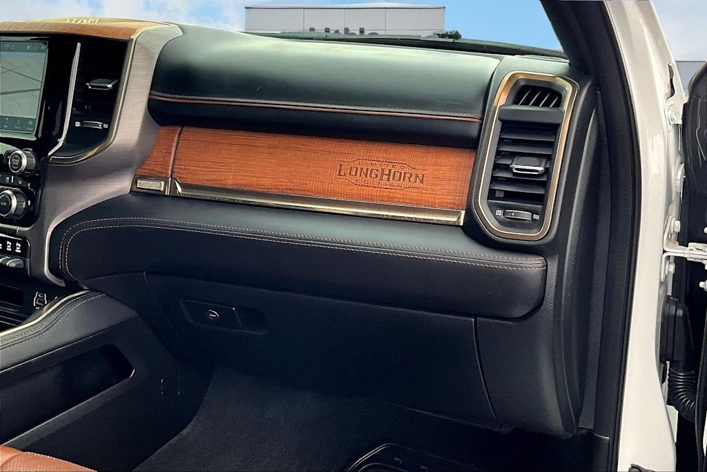2022 RAM 1500 Longhorn 22