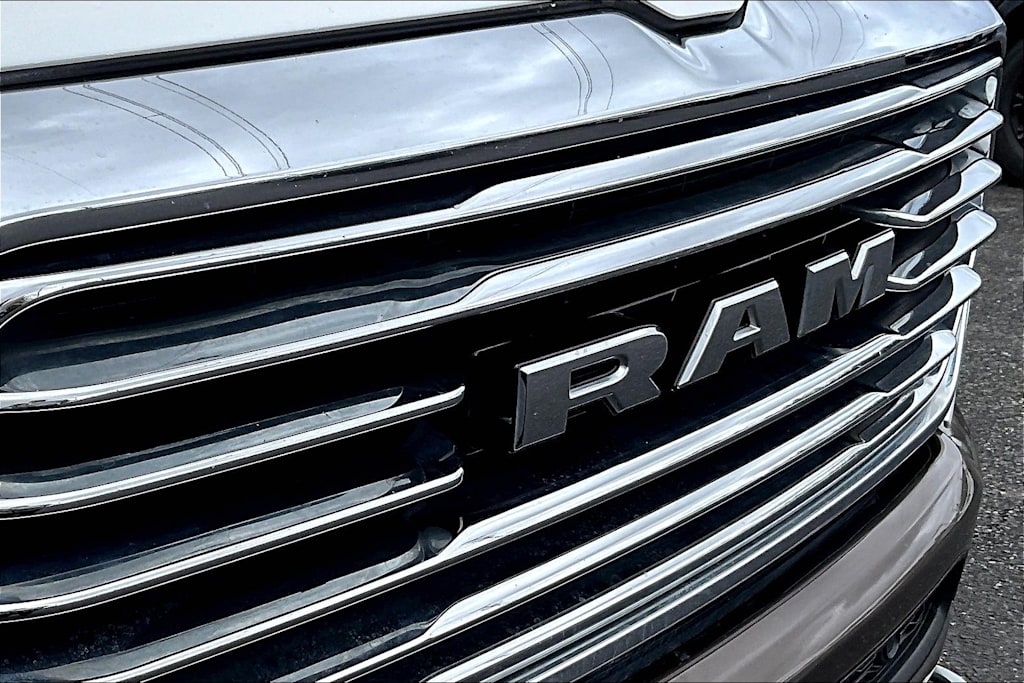 2022 RAM 1500 Longhorn 23