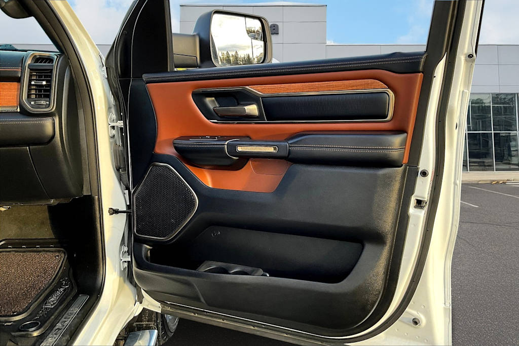 2022 RAM 1500 Longhorn 25