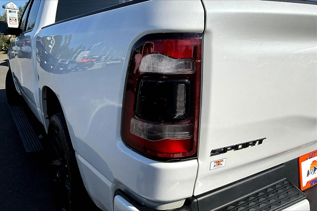 Thumbnail: 2020 RAM 1500 - 32