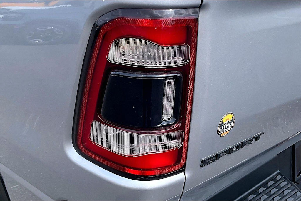 Thumbnail: 2019 RAM 1500 - 32