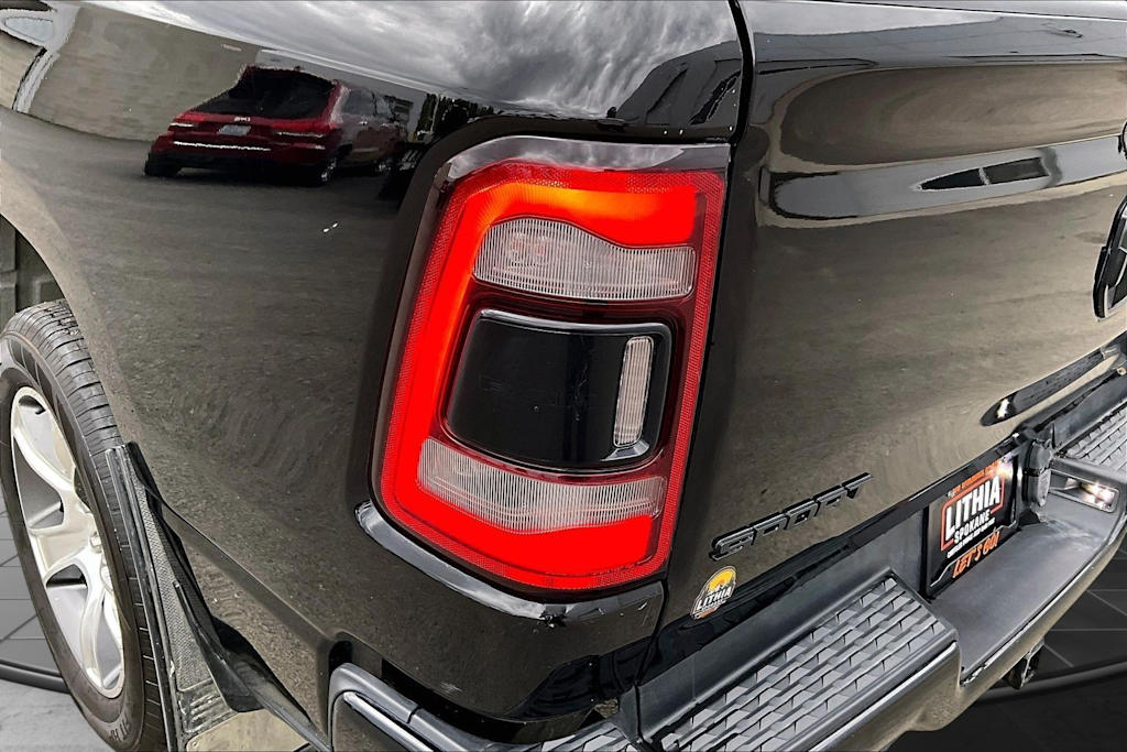 Thumbnail: 2019 RAM 1500 - 32