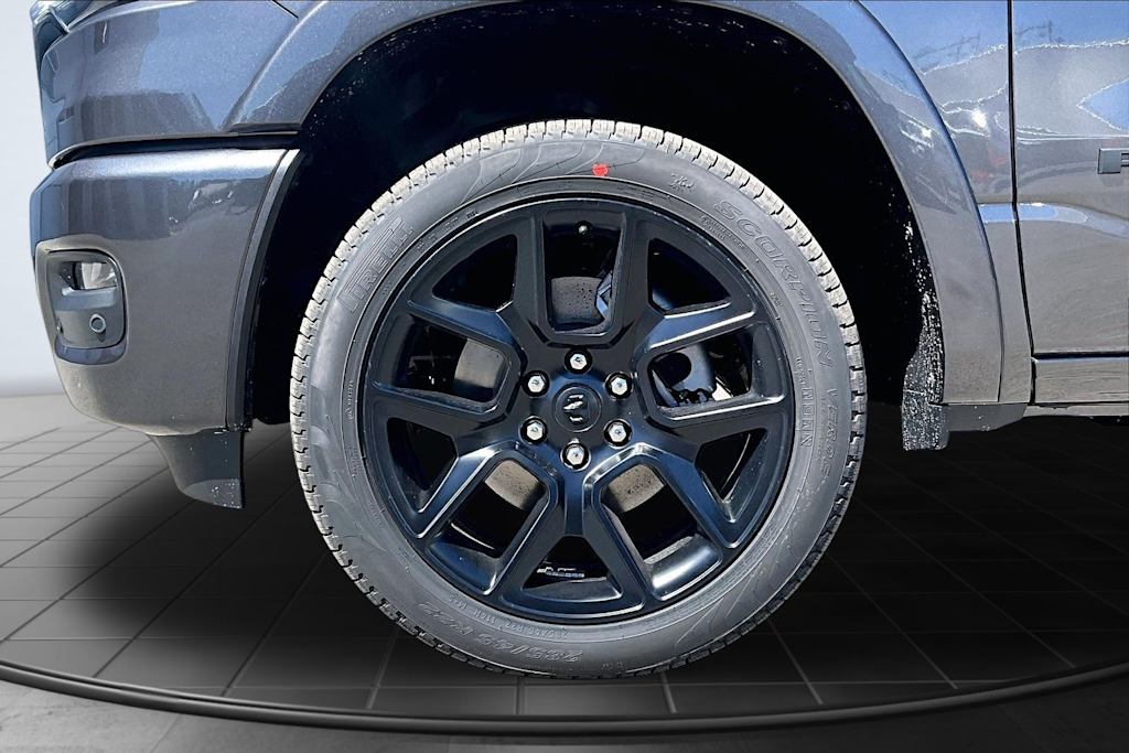 Thumbnail: 2026 RAM 1500 - 8