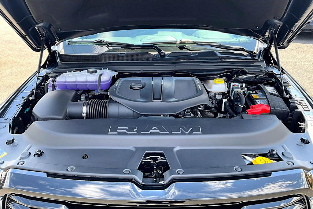 Thumbnail: 2026 RAM 1500 - 9
