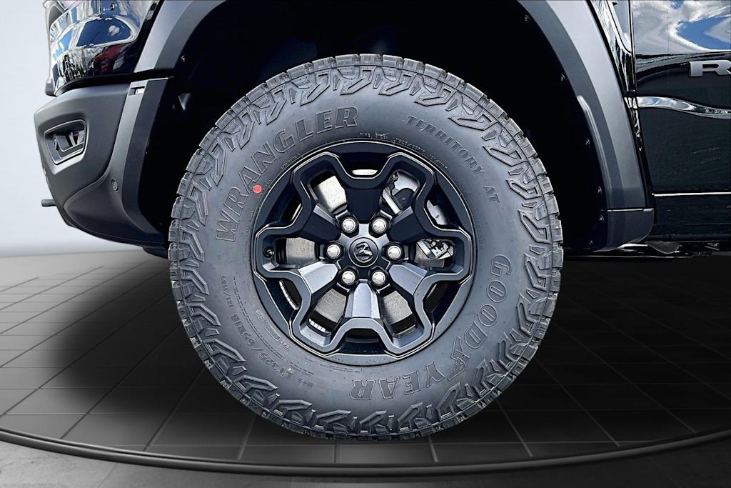 Thumbnail: 2026 RAM 1500 - 8