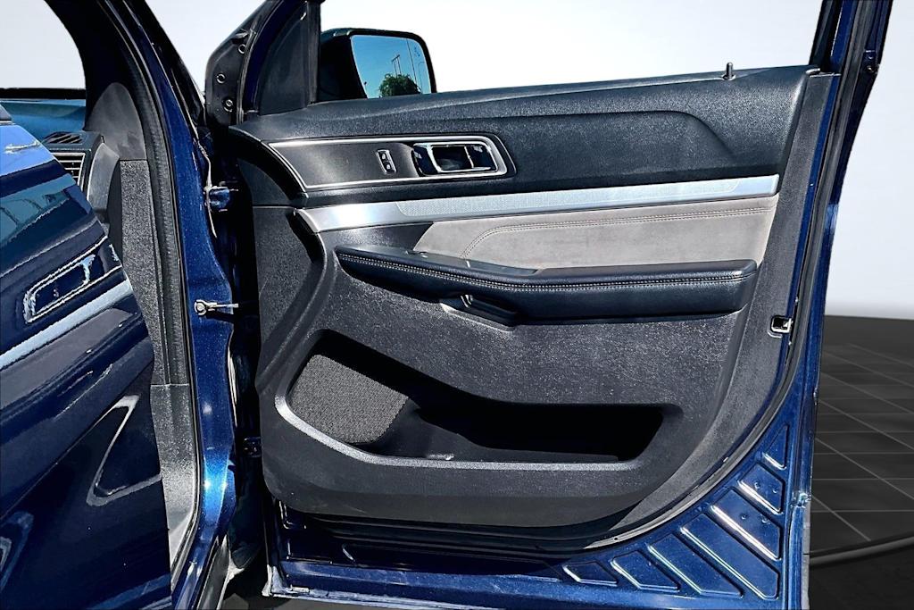 Thumbnail: 2017 Ford Explorer - 29