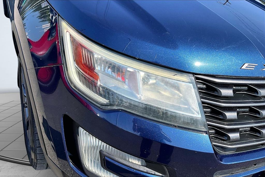 Thumbnail: 2017 Ford Explorer - 31