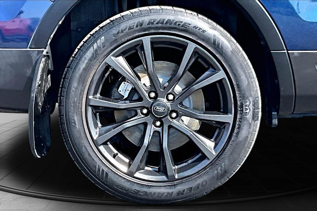 Thumbnail: 2017 Ford Explorer - 36