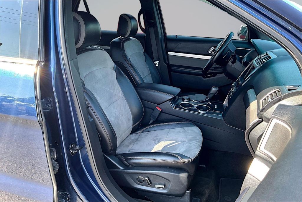 Thumbnail: 2017 Ford Explorer - 12