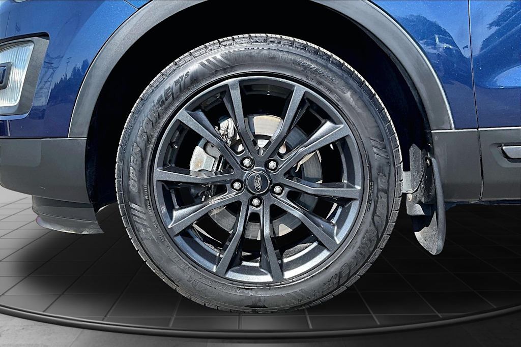 Thumbnail: 2017 Ford Explorer - 8