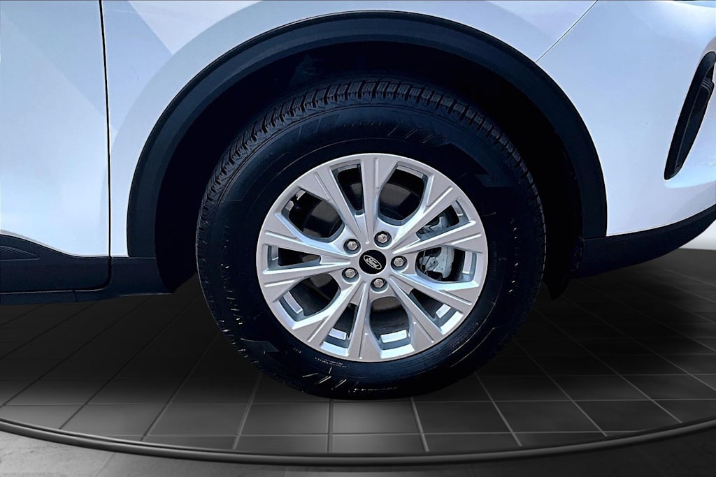Thumbnail: 2025 Ford Escape - 34