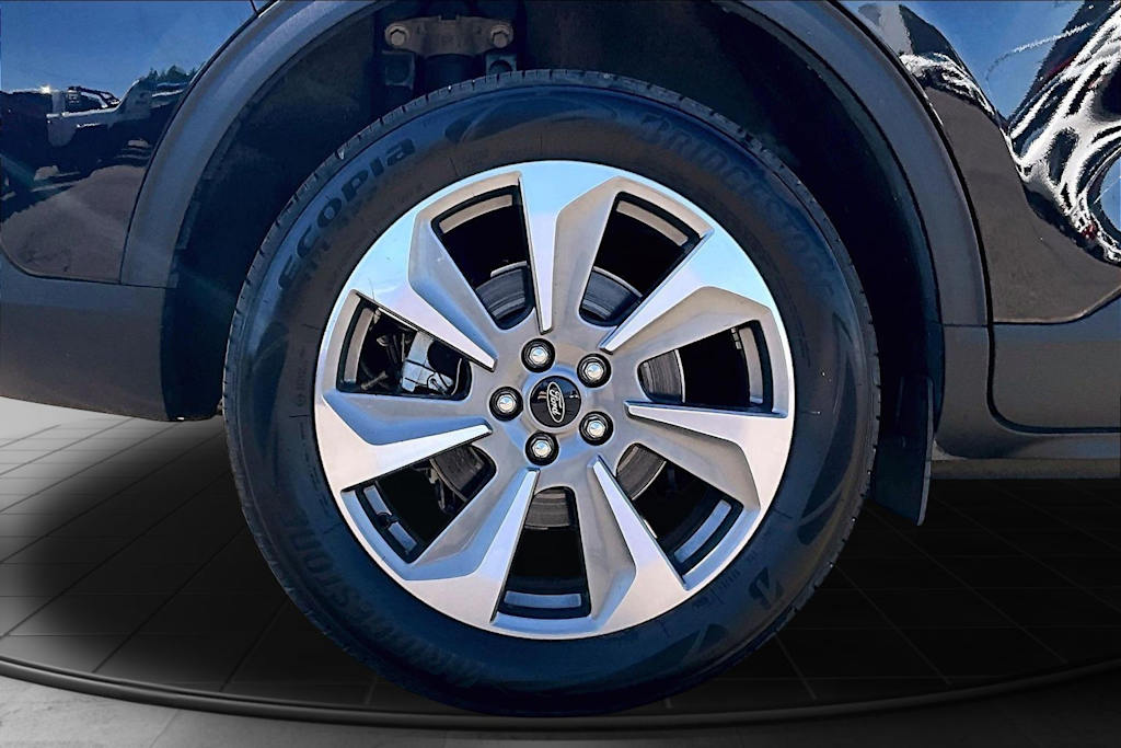 Thumbnail: 2025 Ford Escape - 35