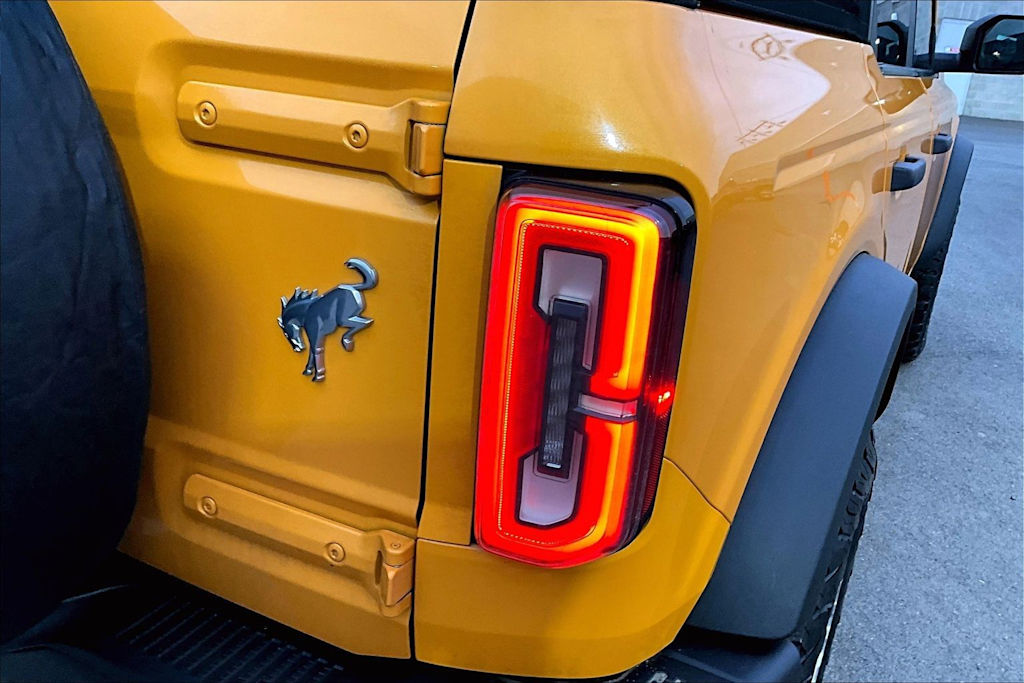 Thumbnail: 2021 Ford Bronco - 32
