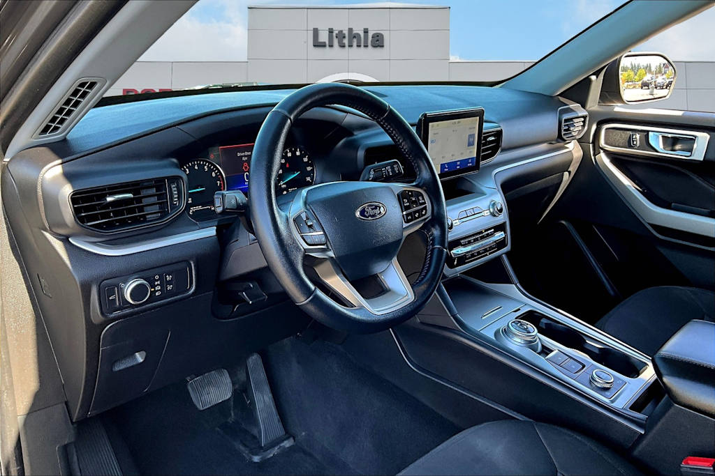 Thumbnail: 2022 Ford Explorer - 2