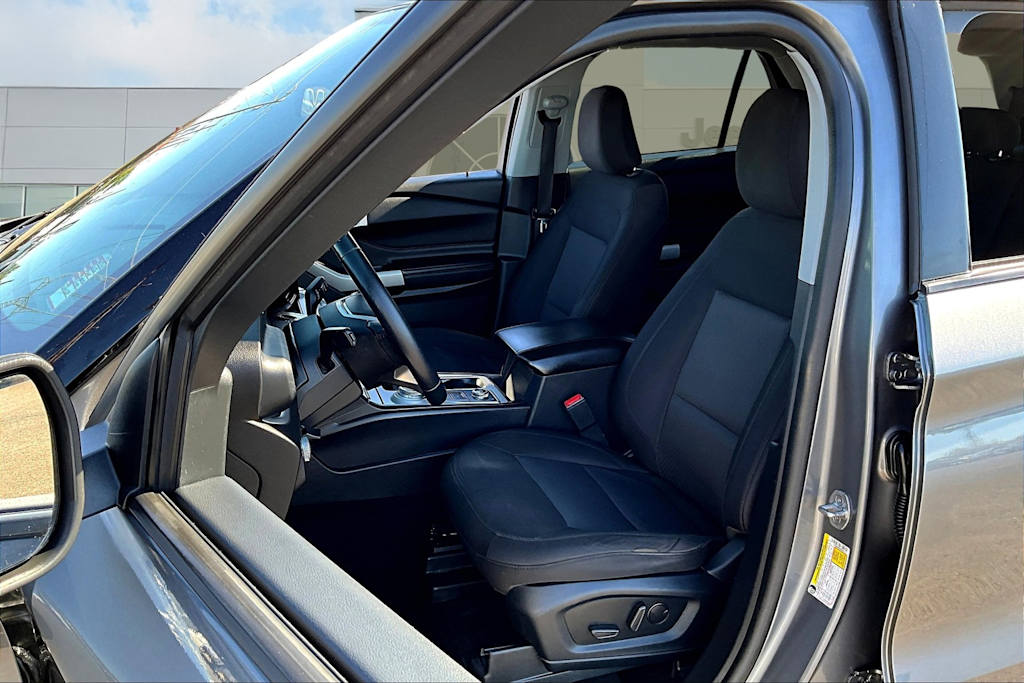 Thumbnail: 2022 Ford Explorer - 11