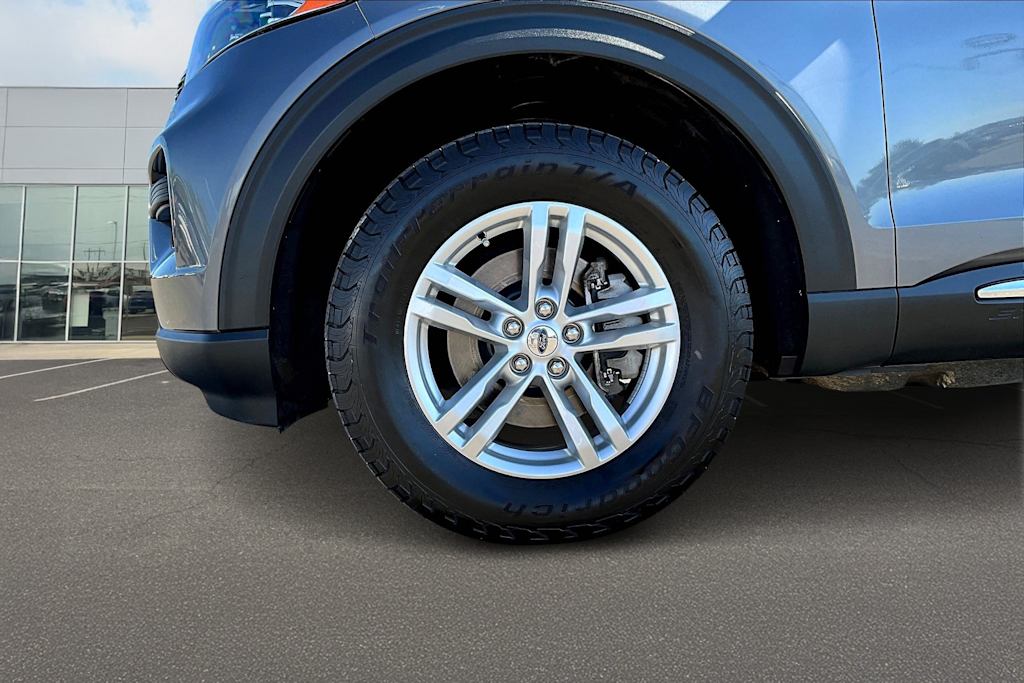 Thumbnail: 2022 Ford Explorer - 8