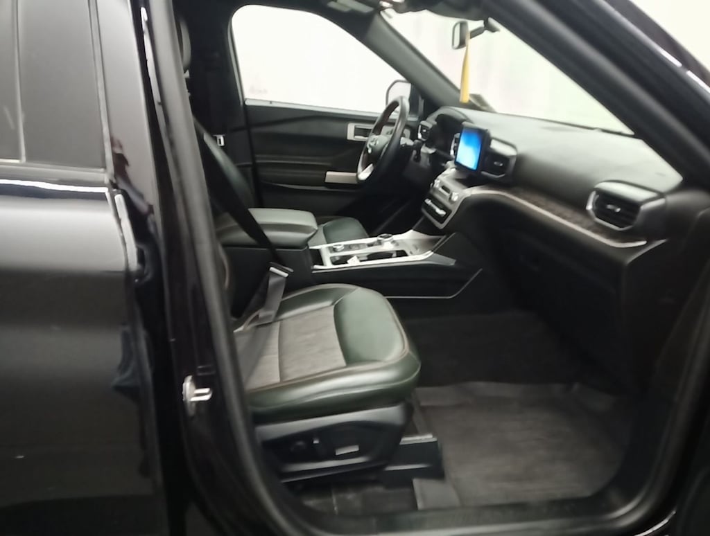 Thumbnail: 2023 Ford Explorer - 6