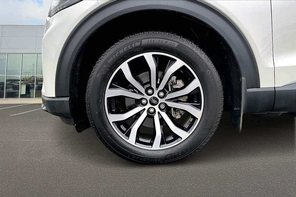 Thumbnail: 2025 Ford Explorer - 8