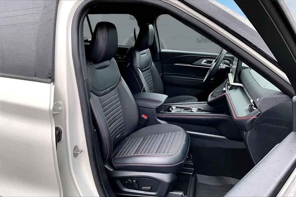 Thumbnail: 2025 Ford Explorer - 21