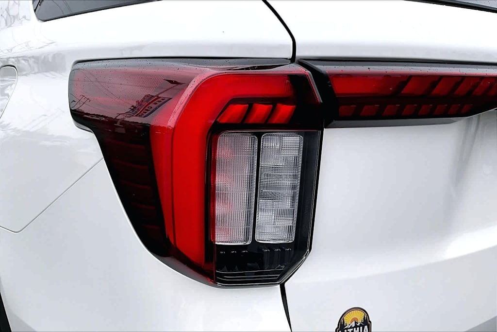 Thumbnail: 2025 Ford Explorer - 33