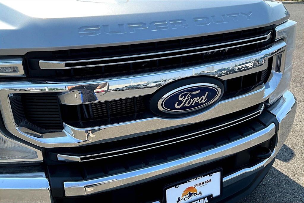 Thumbnail: 2021 Ford F-250 - 32