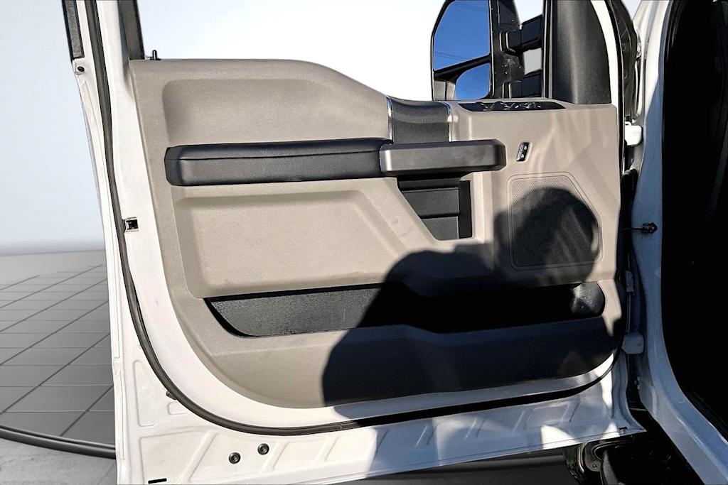 Thumbnail: 2020 Ford F-250 - 28