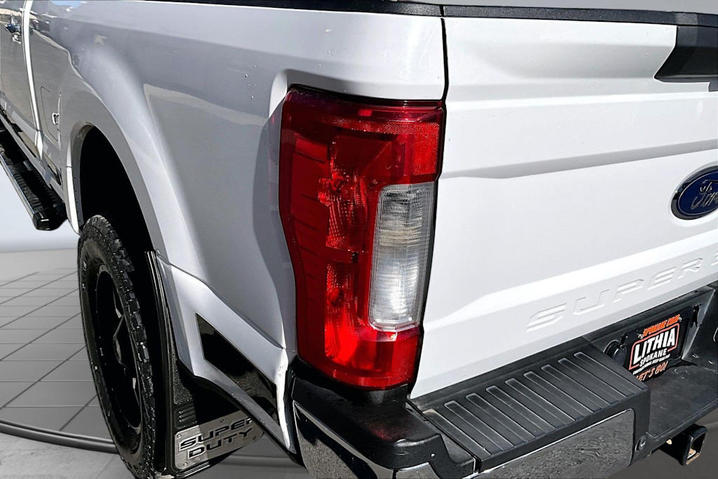 Thumbnail: 2019 Ford F-250 - 31