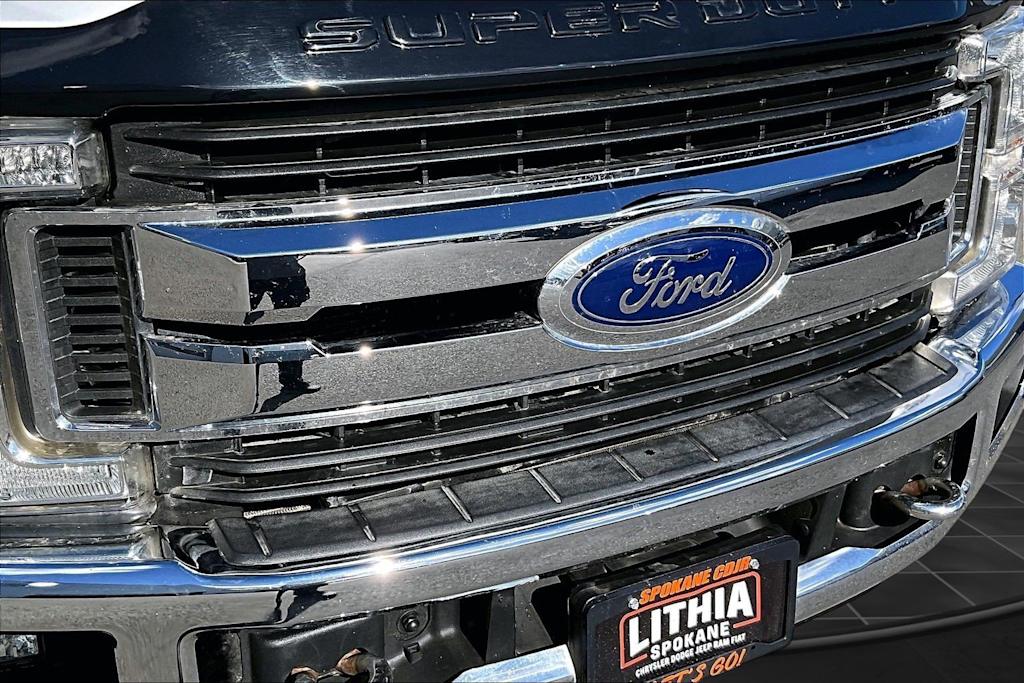 Thumbnail: 2019 Ford F-250 - 32