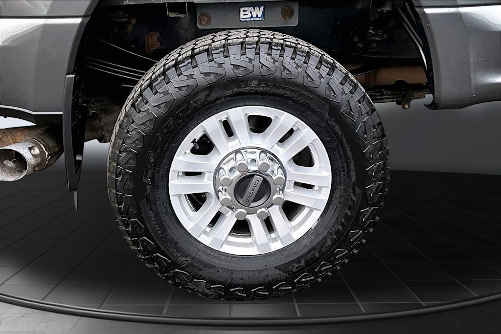 Thumbnail: 2019 Ford F-350 - 35