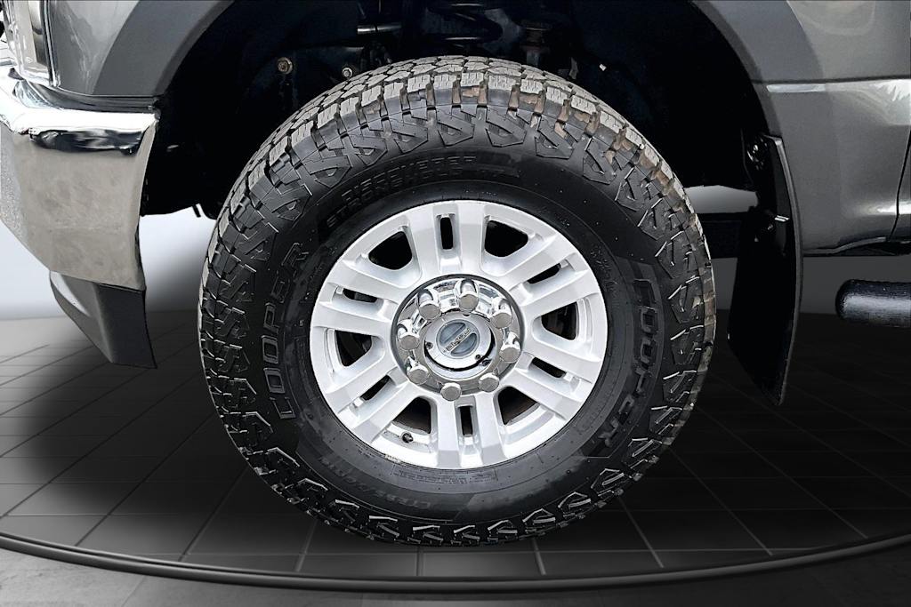 Thumbnail: 2019 Ford F-350 - 7