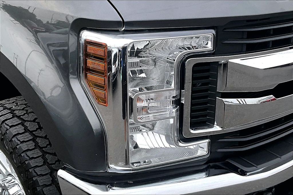 Thumbnail: 2019 Ford F-350 - 31