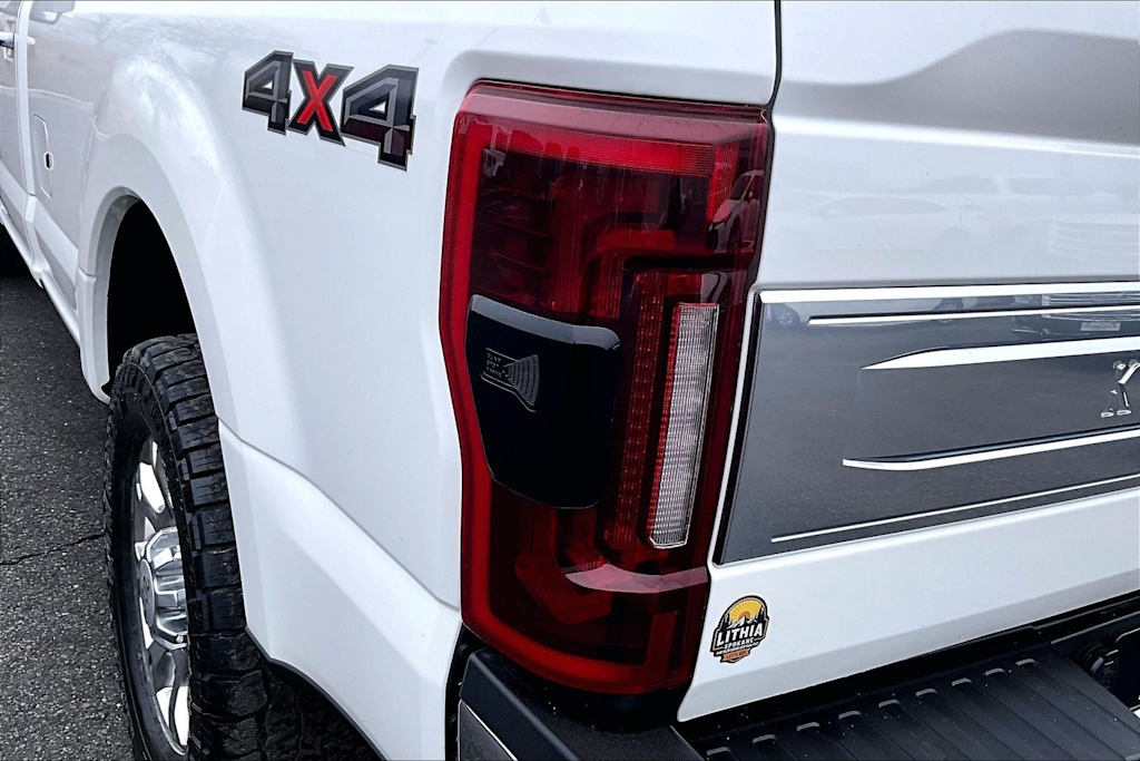 Thumbnail: 2022 Ford F-350 - 32