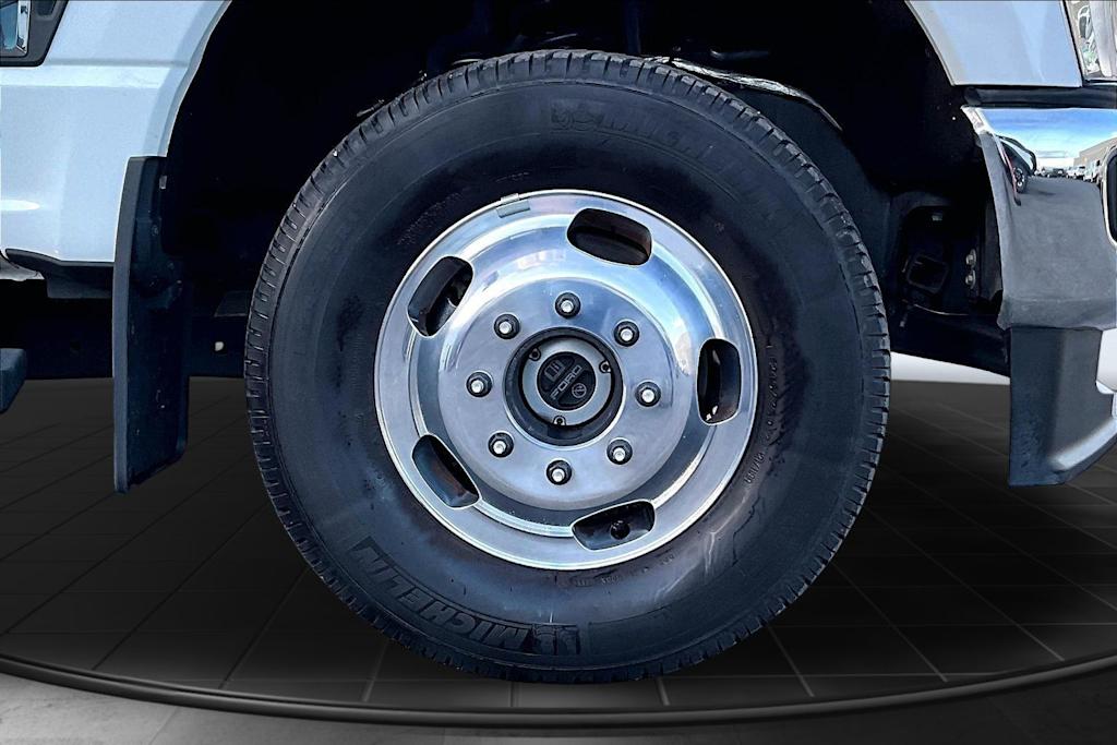 Thumbnail: 2024 Ford F-350 - 34