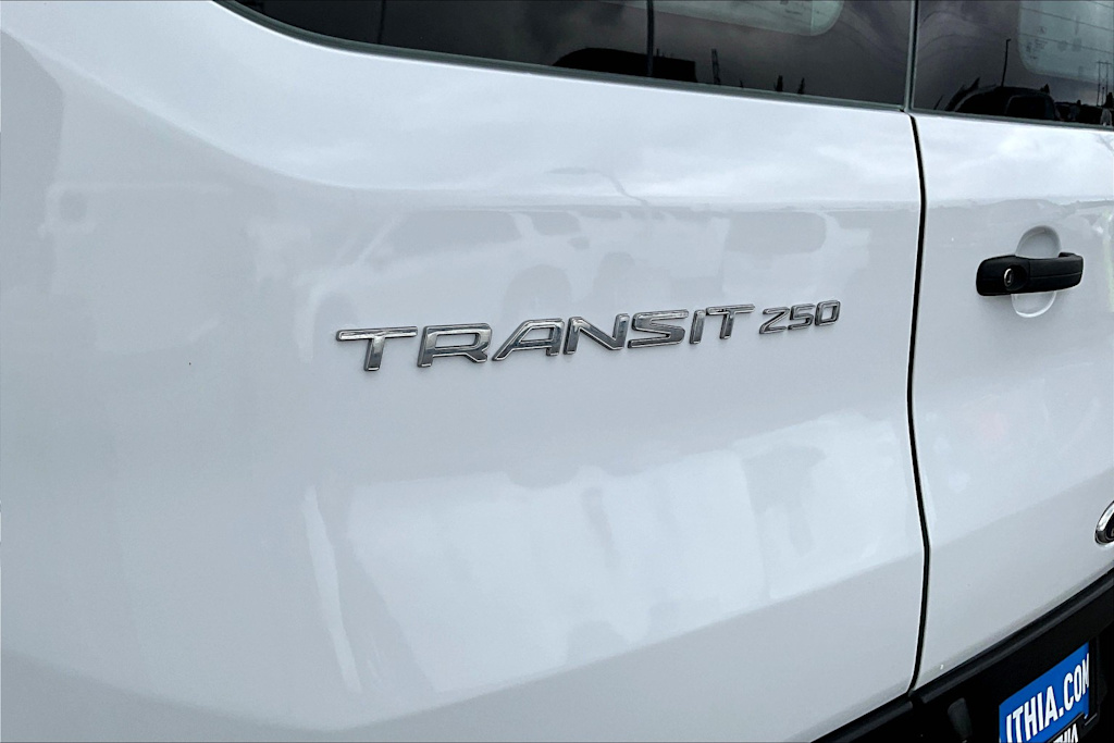 2022 Ford Transit Series 250 5