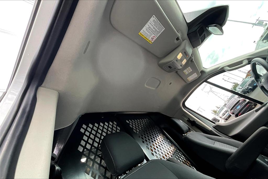 2022 Ford Transit Series 250 27