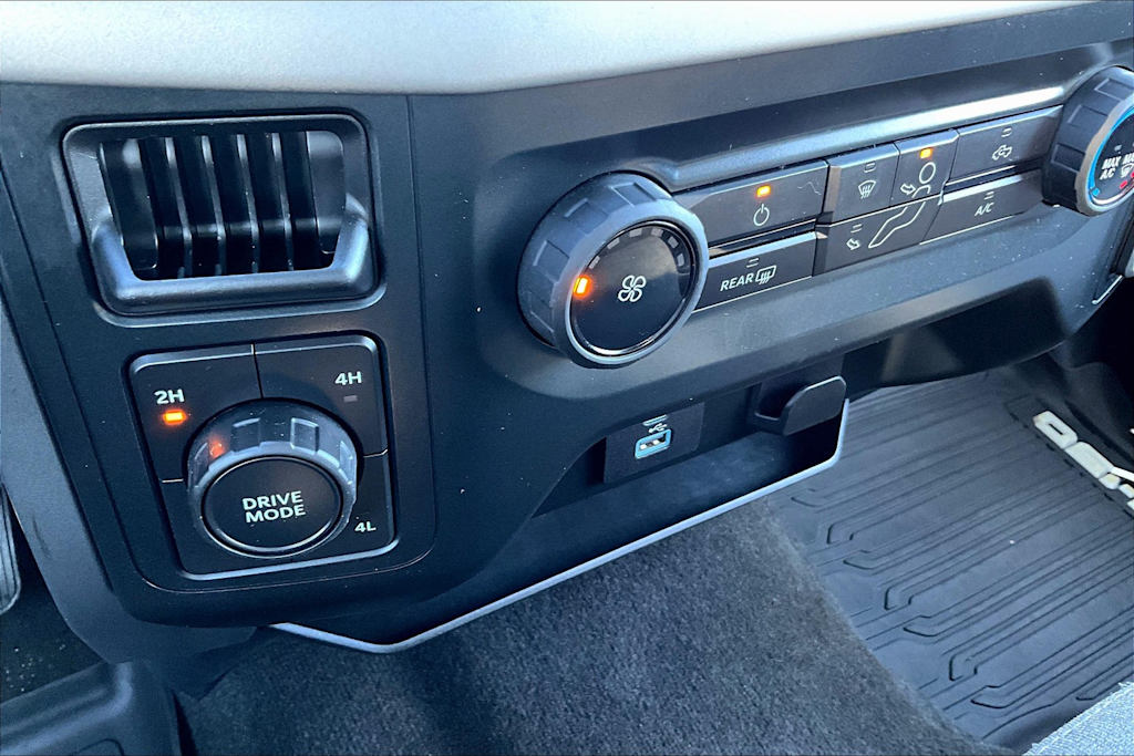 2022 Ford F-150 XLT 34