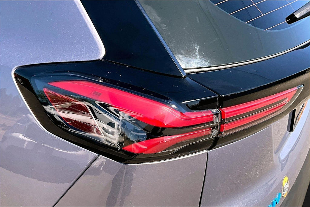 Thumbnail: 2023 Chevrolet Bolt EUV - 32