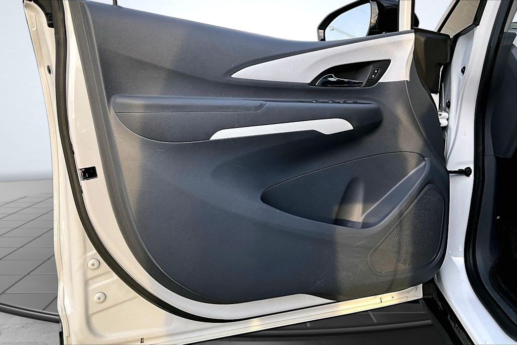 Thumbnail: 2020 Chevrolet Bolt EV - 28