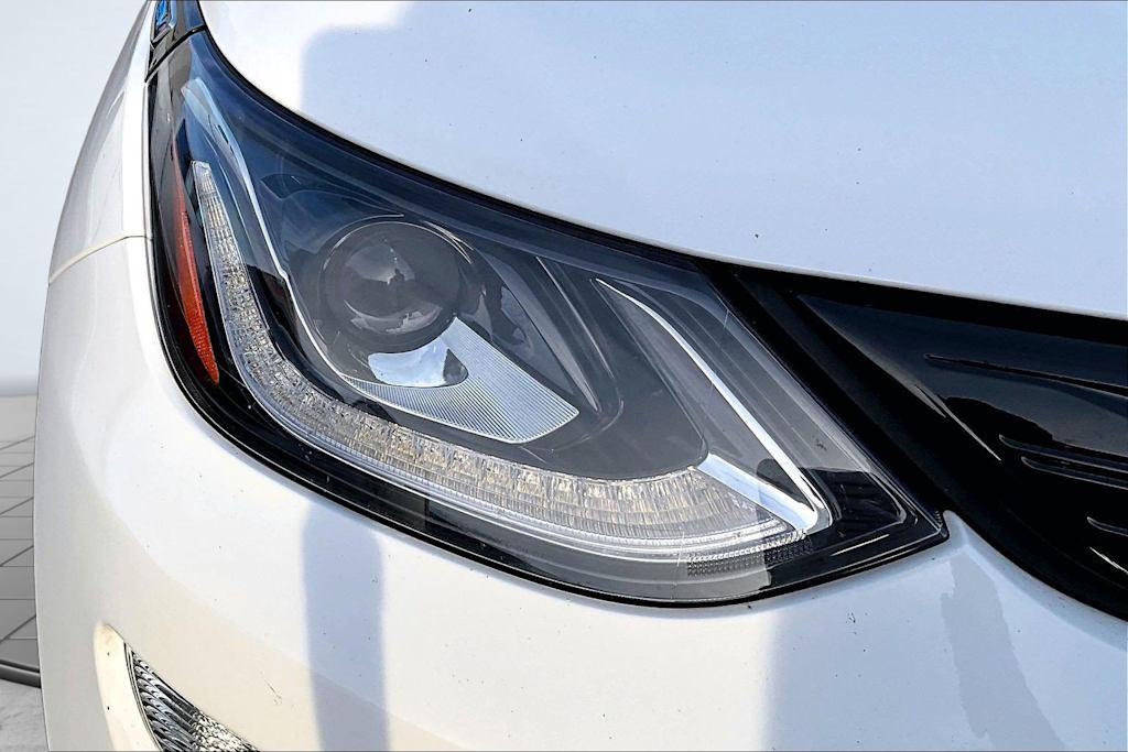 Thumbnail: 2020 Chevrolet Bolt EV - 31
