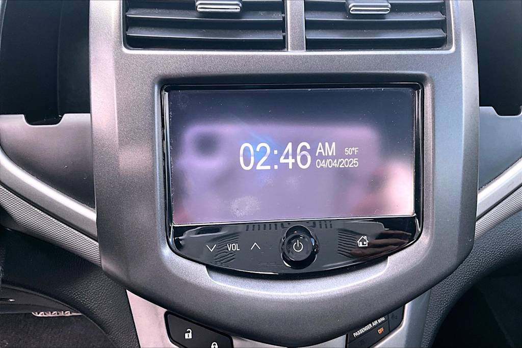 2016 Chevrolet Sonic LT 35