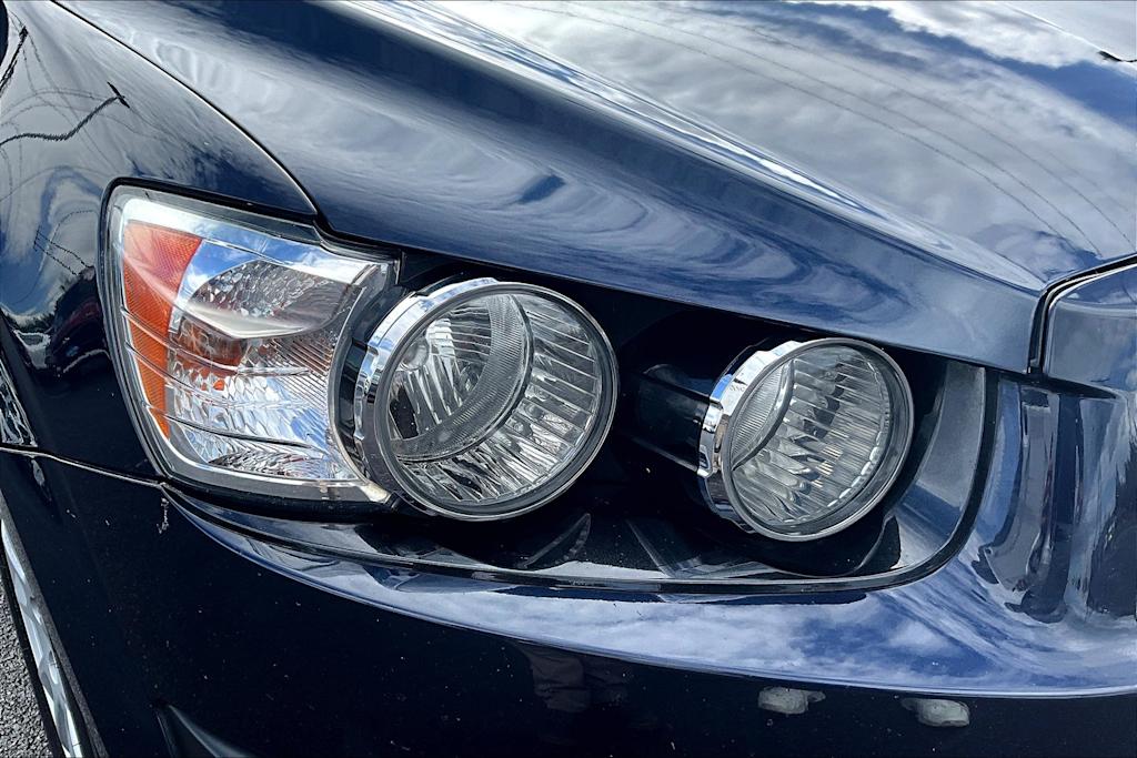 2016 Chevrolet Sonic LT 25